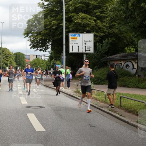 29.06.2025 - hella hamburg halbmarathon Yannick Fuchs http://msf.ph/oto/8204272 29.06.2025 10:44:50 20KM 1461, 1466, 1750, 1817, 2207, 2880, 3654, 4077, 4346, 4816, 5018, 5115, 6027, 6662, 6712, 6795, 7052, 7134, 7397, 7583, 7930, 7932, 8117, 8205, 8572, 8704, 8819, 9057, 11214, 11356, 12016, 12624, 12949, 13008, 13687, 13701, 13808, 13875, 14034, 14125, 14257, 14626, 15362, 15395, 15720, 16285, 16291, 16716, 17129, 17179, 17221, 17384, 18006, 18182, 18370, 18394, 18413, 18489 meine-sportfotos.de