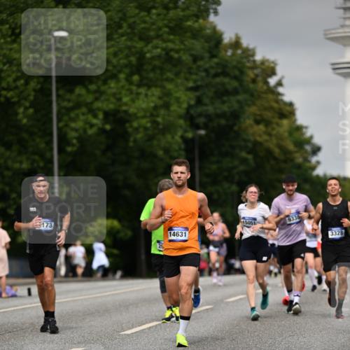 29.06.2025 - hella hamburg halbmarathon Dr. Thomas Lammeyer http://msf.ph/oto/8204373 29.06.2025 10:11:56 Kennedybrücke 1079, 1173, 1427, 1893, 2032, 2136, 3328, 3922, 3929, 4228, 5899, 6196, 6715, 7019, 7476, 7760, 9338, 9967 meine-sportfotos.de