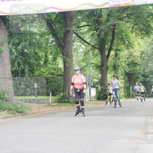 29.06.2025 - hella hamburg halbmarathon KatJ http://msf.ph/oto/8204387 29.06.2025 09:31:58 Zwischen KM18-KM19  meine-sportfotos.de