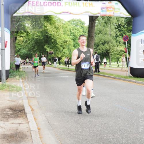 29.06.2025 - hella hamburg halbmarathon MichiJ http://msf.ph/oto/8204408 29.06.2025 10:22:12 Zwischen KM18-KM19 4749, 7723, 11929, 14289, 15887, 17117, 17175 meine-sportfotos.de