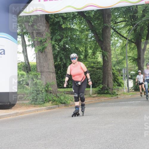 29.06.2025 - hella hamburg halbmarathon KatJ http://msf.ph/oto/8204495 29.06.2025 09:31:59 Zwischen KM18-KM19  meine-sportfotos.de