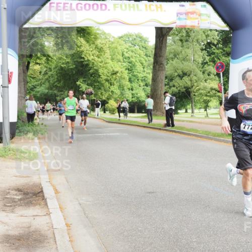 29.06.2025 - hella hamburg halbmarathon MichiJ http://msf.ph/oto/8204530 29.06.2025 10:22:13 Zwischen KM18-KM19 4749, 7723, 11929, 14289, 15887, 17117, 17175 meine-sportfotos.de