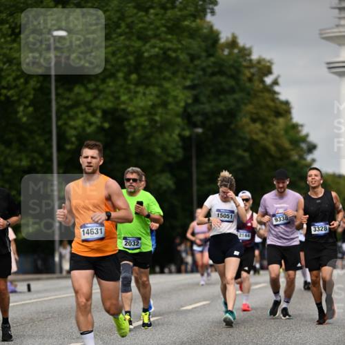 29.06.2025 - hella hamburg halbmarathon Dr. Thomas Lammeyer http://msf.ph/oto/8204579 29.06.2025 10:11:57 Kennedybrücke 1079, 1173, 1427, 1893, 2032, 2136, 3328, 3922, 3929, 4228, 5899, 6196, 7019, 7476, 7760, 9338, 9967 meine-sportfotos.de