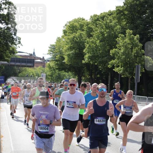 29.06.2025 - hella hamburg halbmarathon Jannik Wohlers http://msf.ph/oto/8204593 29.06.2025 09:48:27 Lombardsbrücke 1042, 1571, 2262, 3547, 4062, 4359, 4381, 5003, 5124, 5307, 6993, 7310, 7482, 8002, 8121, 8571, 9643, 10190, 10738, 11106, 11177, 11423, 12044, 13137, 13372, 13940, 14820, 15161, 15303, 15382, 15744, 16201, 17078, 17612, 18004, 18062, 18259, 18384, 18614, 19004 meine-sportfotos.de