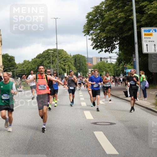29.06.2025 - hella hamburg halbmarathon Yannick Fuchs http://msf.ph/oto/8204607 29.06.2025 10:44:51 20KM 1461, 1466, 1750, 1817, 2207, 2880, 3654, 4077, 4346, 4816, 5018, 5115, 6027, 6662, 6712, 6795, 7052, 7134, 7397, 7583, 7930, 7932, 8117, 8205, 8572, 8704, 8819, 9057, 11214, 11356, 12016, 12949, 13008, 13687, 13701, 13808, 13875, 14034, 14125, 14626, 15362, 15395, 15720, 16285, 16291, 17129, 17179, 17221, 17384, 18006, 18182, 18394, 18413, 18489 meine-sportfotos.de