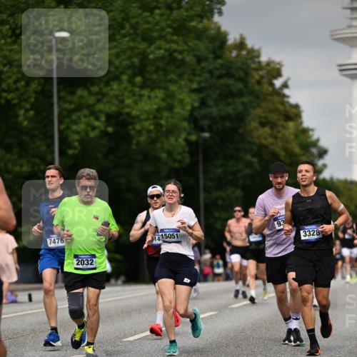 29.06.2025 - hella hamburg halbmarathon Dr. Thomas Lammeyer http://msf.ph/oto/8204732 29.06.2025 10:11:58 Kennedybrücke 1079, 1173, 1427, 1893, 2032, 2136, 3328, 3922, 3929, 4228, 5899, 6196, 7019, 7476, 7760, 9338 meine-sportfotos.de