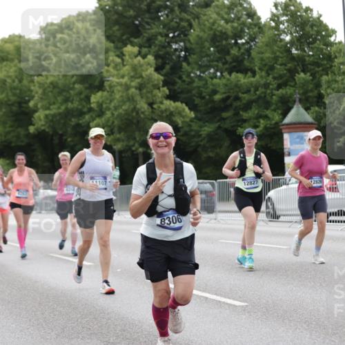 29.06.2025 - hella hamburg halbmarathon Jannik Wohlers http://msf.ph/oto/8204744 29.06.2025 10:25:53 Lombardsbrücke 1300, 3617, 4267, 4268, 4315, 6159, 7929, 8276, 8306, 8357, 8674, 8942, 11107, 12826, 12827, 14063, 14356, 14726, 17712 meine-sportfotos.de