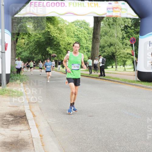 29.06.2025 - hella hamburg halbmarathon MichiJ http://msf.ph/oto/8204768 29.06.2025 10:22:16 Zwischen KM18-KM19 7723, 11929, 12595, 14289, 14784, 17117, 17175 meine-sportfotos.de