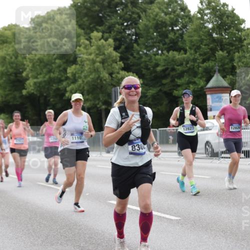 29.06.2025 - hella hamburg halbmarathon Jannik Wohlers http://msf.ph/oto/8204783 29.06.2025 10:25:53 Lombardsbrücke 1300, 3617, 4267, 4268, 4315, 6159, 7929, 8276, 8306, 8357, 8674, 8942, 11107, 12826, 12827, 14063, 14356, 14726, 17712 meine-sportfotos.de