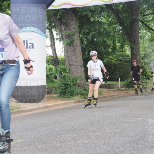 29.06.2025 - hella hamburg halbmarathon KatJ http://msf.ph/oto/8204930 29.06.2025 09:32:02 Zwischen KM18-KM19  meine-sportfotos.de