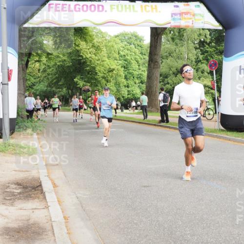 29.06.2025 - hella hamburg halbmarathon MichiJ http://msf.ph/oto/8204960 29.06.2025 10:22:18 Zwischen KM18-KM19 7723, 12595, 14784, 17117 meine-sportfotos.de