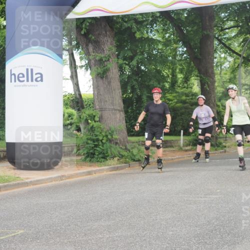 29.06.2025 - hella hamburg halbmarathon KatJ http://msf.ph/oto/8205175 29.06.2025 09:32:04 Zwischen KM18-KM19  meine-sportfotos.de