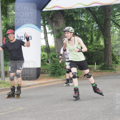 29.06.2025 - hella hamburg halbmarathon KatJ http://msf.ph/oto/8205284 29.06.2025 09:32:05 Zwischen KM18-KM19  meine-sportfotos.de
