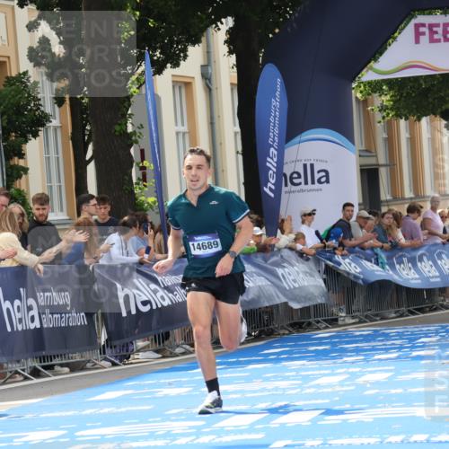 29.06.2025 - hella hamburg halbmarathon Strokosch-Dieckow http://msf.ph/oto/8205301 29.06.2025 10:13:56 Ziel 31, 42, 14689 meine-sportfotos.de