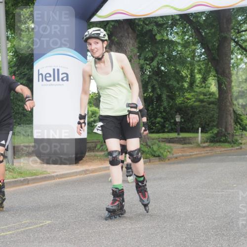 29.06.2025 - hella hamburg halbmarathon KatJ http://msf.ph/oto/8205334 29.06.2025 09:32:05 Zwischen KM18-KM19  meine-sportfotos.de