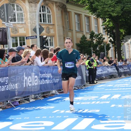 29.06.2025 - hella hamburg halbmarathon Strokosch-Dieckow http://msf.ph/oto/8205348 29.06.2025 10:13:58 Ziel 31, 42, 14689 meine-sportfotos.de