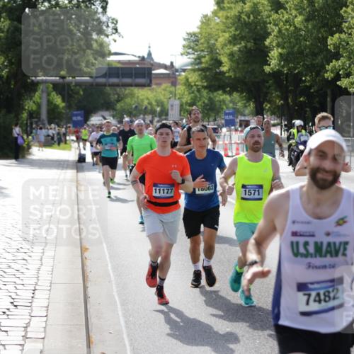 29.06.2025 - hella hamburg halbmarathon Jannik Wohlers http://msf.ph/oto/8205349 29.06.2025 09:48:31 Lombardsbrücke 1042, 1571, 1600, 2262, 2797, 3547, 4062, 4381, 5003, 5124, 5307, 6047, 6993, 7310, 7482, 7743, 8002, 8121, 9640, 9643, 10190, 10451, 10738, 11106, 11177, 11423, 12044, 12091, 12739, 13137, 13372, 13755, 13940, 14820, 15161, 15382, 15744, 17078, 17612, 18004, 18062, 18614, 19004 meine-sportfotos.de