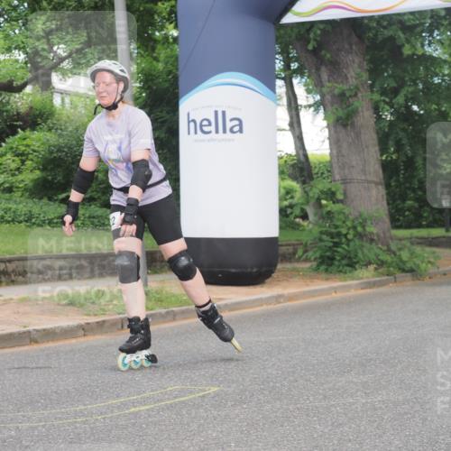29.06.2025 - hella hamburg halbmarathon KatJ http://msf.ph/oto/8205426 29.06.2025 09:32:06 Zwischen KM18-KM19  meine-sportfotos.de