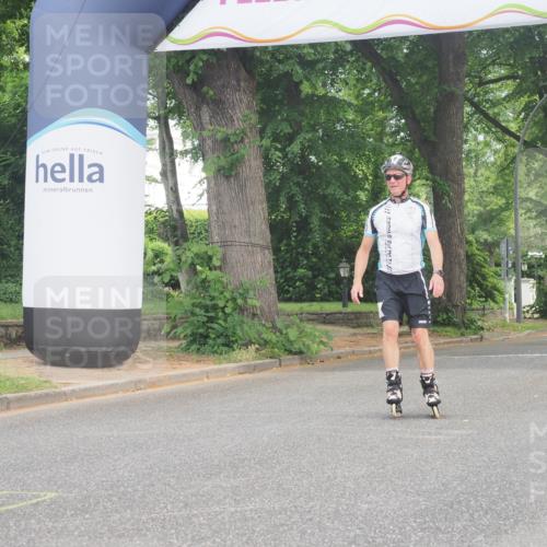 29.06.2025 - hella hamburg halbmarathon KatJ http://msf.ph/oto/8205551 29.06.2025 09:32:08 Zwischen KM18-KM19  meine-sportfotos.de