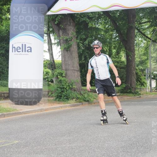 29.06.2025 - hella hamburg halbmarathon KatJ http://msf.ph/oto/8205627 29.06.2025 09:32:08 Zwischen KM18-KM19  meine-sportfotos.de