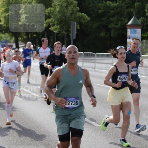 29.06.2025 - hella hamburg halbmarathon Jannik Wohlers http://msf.ph/oto/8205810 29.06.2025 09:48:36 Lombardsbrücke 1042, 1571, 1600, 1603, 2707, 2797, 4062, 5003, 5124, 6037, 6047, 7310, 7482, 7743, 7981, 8002, 8121, 9640, 9643, 10190, 10451, 10738, 10877, 11106, 11177, 11423, 11447, 12088, 12091, 12168, 12739, 13064, 13137, 13372, 13755, 14075, 14603, 14820, 15161, 15178, 16280, 17078, 17489, 17612, 17723, 17916, 18004, 18062, 18614, 19004 meine-sportfotos.de