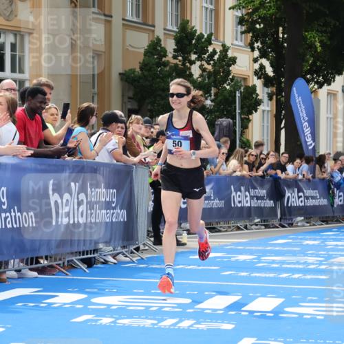 29.06.2025 - hella hamburg halbmarathon Strokosch-Dieckow http://msf.ph/oto/8205812 29.06.2025 10:16:11 Ziel 50, 11409 meine-sportfotos.de