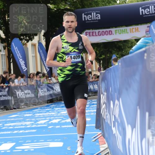 29.06.2025 - hella hamburg halbmarathon Strokosch-Dieckow http://msf.ph/oto/8205896 29.06.2025 10:16:20 Ziel 11409 meine-sportfotos.de