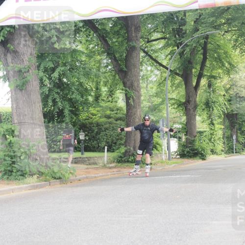 29.06.2025 - hella hamburg halbmarathon KatJ http://msf.ph/oto/8205928 29.06.2025 09:32:17 Zwischen KM18-KM19  meine-sportfotos.de