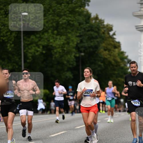 29.06.2025 - hella hamburg halbmarathon Dr. Thomas Lammeyer http://msf.ph/oto/8205992 29.06.2025 10:12:04 Kennedybrücke 1079, 1173, 1427, 1893, 2032, 2136, 3328, 3922, 3929, 4228, 5347, 5899, 6100, 7019, 7476, 7760, 9338 meine-sportfotos.de