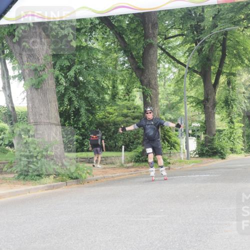 29.06.2025 - hella hamburg halbmarathon KatJ http://msf.ph/oto/8206020 29.06.2025 09:32:17 Zwischen KM18-KM19  meine-sportfotos.de