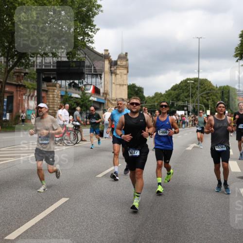 29.06.2025 - hella hamburg halbmarathon Yannick Fuchs http://msf.ph/oto/8206026 29.06.2025 10:44:54 20KM 1461, 1466, 1750, 1817, 2207, 2540, 2880, 3654, 4077, 4816, 5018, 5115, 6027, 6662, 6712, 6795, 7052, 7134, 7369, 7397, 7583, 7930, 7932, 8117, 8205, 8261, 8572, 8819, 9057, 11214, 11422, 12016, 12778, 12949, 13008, 13687, 13701, 13808, 13875, 14034, 14125, 14626, 15362, 15395, 15720, 16285, 16291, 17129, 17179, 17221, 17384, 18006, 18182, 18394, 18413, 18489 meine-sportfotos.de