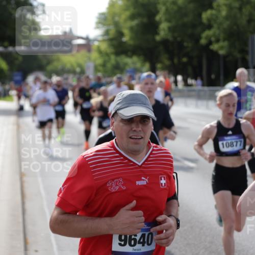 29.06.2025 - hella hamburg halbmarathon Jannik Wohlers http://msf.ph/oto/8206091 29.06.2025 09:48:38 Lombardsbrücke 1042, 1571, 1600, 1603, 2044, 2707, 2797, 4062, 5003, 5124, 6037, 6047, 7310, 7482, 7743, 7981, 8002, 8358, 9640, 9643, 10369, 10451, 10738, 10877, 11106, 11177, 11423, 11447, 12088, 12091, 12168, 12739, 13064, 13137, 13190, 13372, 13755, 14075, 14603, 14820, 15161, 15178, 16280, 16400, 17078, 17489, 17612, 17723, 17792, 17916, 18004, 18062, 18614, 19004 meine-sportfotos.de