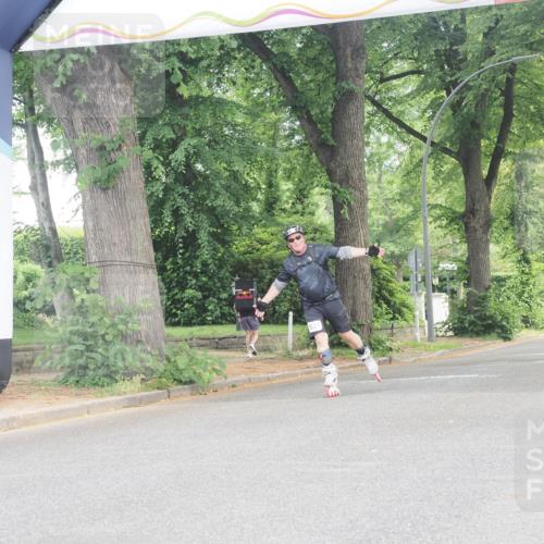 29.06.2025 - hella hamburg halbmarathon KatJ http://msf.ph/oto/8206093 29.06.2025 09:32:18 Zwischen KM18-KM19  meine-sportfotos.de