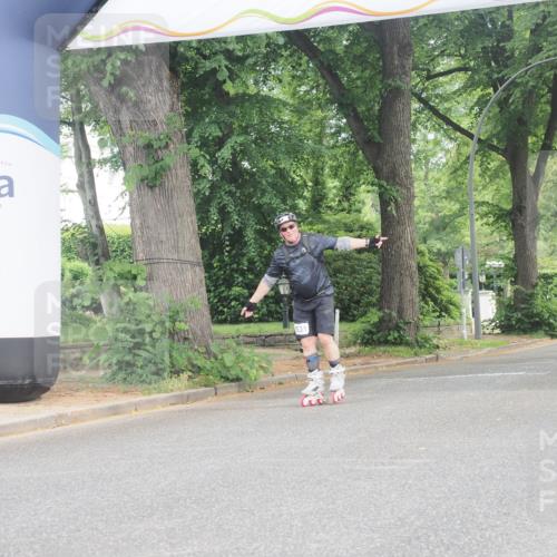 29.06.2025 - hella hamburg halbmarathon KatJ http://msf.ph/oto/8206123 29.06.2025 09:32:18 Zwischen KM18-KM19  meine-sportfotos.de