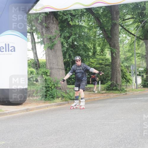 29.06.2025 - hella hamburg halbmarathon KatJ http://msf.ph/oto/8206172 29.06.2025 09:32:18 Zwischen KM18-KM19  meine-sportfotos.de