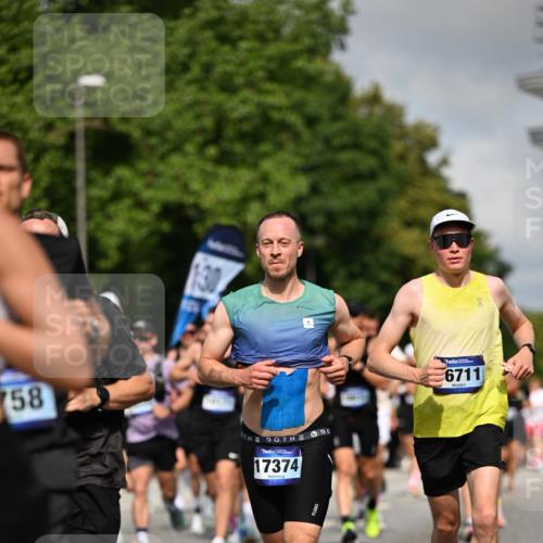 29.06.2025 - hella hamburg halbmarathon Dr. Thomas Lammeyer http://msf.ph/oto/8206270 29.06.2025 09:48:31 Kennedybrücke 1758, 1990, 2746, 3043, 4050, 5070, 5269, 5328, 5746, 5826, 6781, 7272, 7723, 8209, 8883, 9137, 9381, 9634, 10171, 10486, 11169, 11413 meine-sportfotos.de