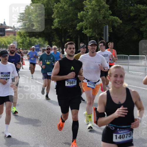 29.06.2025 - hella hamburg halbmarathon Jannik Wohlers http://msf.ph/oto/8206358 29.06.2025 09:48:41 Lombardsbrücke 1571, 1600, 1603, 2044, 2707, 2797, 4062, 5124, 5889, 6037, 6047, 7310, 7482, 7743, 7981, 8002, 8358, 9640, 10369, 10451, 10738, 10877, 11106, 11177, 11423, 11447, 12088, 12091, 12168, 12739, 13064, 13137, 13190, 13372, 13755, 13900, 14075, 14603, 14820, 14905, 15161, 15178, 16280, 16400, 17078, 17097, 17489, 17612, 17723, 17792, 17916, 18004, 18062, 18614, 19004 meine-sportfotos.de