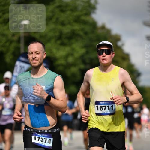 29.06.2025 - hella hamburg halbmarathon Dr. Thomas Lammeyer http://msf.ph/oto/8206419 29.06.2025 09:48:32 Kennedybrücke 1758, 1990, 2746, 3043, 4050, 4698, 5070, 5269, 5328, 5746, 5826, 6781, 7272, 7723, 8209, 8883, 9137, 9381, 9634, 10171, 10486, 11169, 11413 meine-sportfotos.de