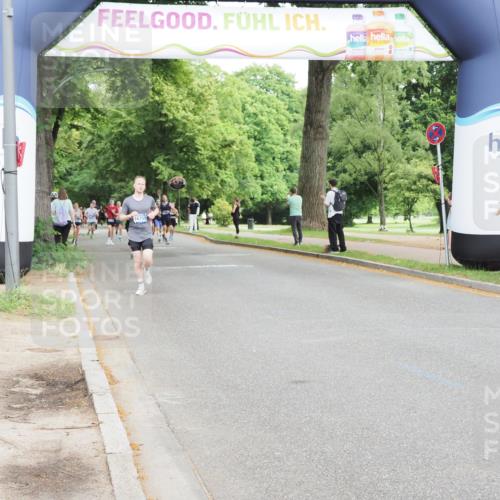 29.06.2025 - hella hamburg halbmarathon MichiJ http://msf.ph/oto/8206476 29.06.2025 10:22:32 Zwischen KM18-KM19 4602, 11745, 13618, 14908, 15326, 16931, 18679, 19059 meine-sportfotos.de