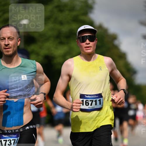 29.06.2025 - hella hamburg halbmarathon Dr. Thomas Lammeyer http://msf.ph/oto/8206488 29.06.2025 09:48:33 Kennedybrücke 1758, 1990, 2746, 3043, 4050, 4698, 5070, 5269, 5328, 5746, 5826, 6781, 7272, 7723, 8209, 8883, 9137, 9381, 9634, 10171, 10486, 11169, 11413 meine-sportfotos.de