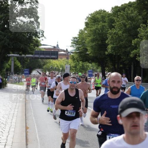 29.06.2025 - hella hamburg halbmarathon Jannik Wohlers http://msf.ph/oto/8206512 29.06.2025 09:48:43 Lombardsbrücke 1571, 1600, 1603, 2044, 2707, 2797, 4062, 5050, 5124, 5889, 6037, 6047, 6771, 7109, 7310, 7482, 7743, 7981, 8002, 8358, 9640, 10369, 10451, 10877, 11106, 11177, 11423, 11447, 12088, 12091, 12168, 12739, 13064, 13137, 13158, 13190, 13372, 13755, 13900, 14075, 14311, 14603, 14905, 15161, 15178, 16280, 16400, 17078, 17097, 17489, 17612, 17723, 17792, 17916, 18062, 18614, 19004 meine-sportfotos.de