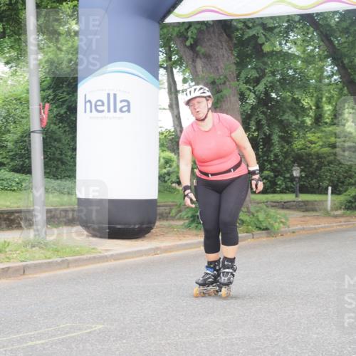 29.06.2025 - hella hamburg halbmarathon KatJ http://msf.ph/oto/8206716 29.06.2025 09:32:42 Zwischen KM18-KM19  meine-sportfotos.de