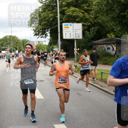 29.06.2025 - hella hamburg halbmarathon Yannick Fuchs http://msf.ph/oto/8206750 29.06.2025 10:44:55 20KM 1461, 1466, 1750, 1817, 2207, 2540, 2880, 3654, 4077, 4816, 5018, 5115, 6027, 6662, 6712, 7052, 7134, 7369, 7397, 7583, 7930, 7932, 8117, 8205, 8261, 8572, 8819, 9057, 11214, 11422, 12016, 12778, 12949, 13008, 13687, 13701, 13808, 13875, 14034, 14125, 14626, 15362, 15395, 15720, 16285, 16291, 17129, 17179, 17221, 17384, 18006, 18182, 18394, 18413, 18489 meine-sportfotos.de