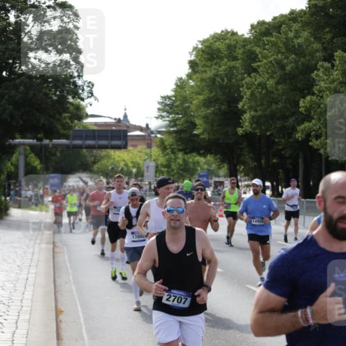 29.06.2025 - hella hamburg halbmarathon Jannik Wohlers http://msf.ph/oto/8206843 29.06.2025 09:48:43 Lombardsbrücke 1571, 1600, 1603, 2044, 2707, 2797, 4062, 5050, 5124, 5889, 6037, 6047, 6771, 7109, 7310, 7482, 7743, 7981, 8002, 8358, 9640, 10369, 10451, 10877, 11106, 11177, 11423, 11447, 12088, 12091, 12168, 12739, 13064, 13137, 13158, 13190, 13372, 13755, 13900, 14075, 14311, 14603, 14905, 15161, 15178, 16280, 16400, 17078, 17097, 17489, 17612, 17723, 17792, 17916, 18062, 18614, 19004 meine-sportfotos.de