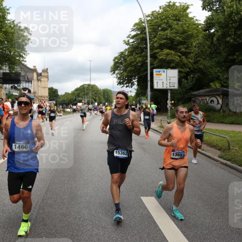 29.06.2025 - hella hamburg halbmarathon Yannick Fuchs http://msf.ph/oto/8206957 29.06.2025 10:44:55 20KM 1461, 1466, 1750, 1817, 2207, 2540, 2880, 3654, 4077, 4816, 5018, 5115, 6027, 6662, 6712, 7052, 7134, 7369, 7397, 7583, 7930, 7932, 8117, 8205, 8261, 8572, 8819, 9057, 11214, 11422, 12016, 12778, 12949, 13008, 13687, 13701, 13808, 13875, 14034, 14125, 14626, 15362, 15395, 15720, 16285, 16291, 17129, 17179, 17221, 17384, 18006, 18182, 18394, 18413, 18489 meine-sportfotos.de