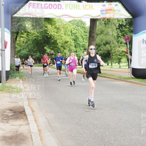 29.06.2025 - hella hamburg halbmarathon MichiJ http://msf.ph/oto/8207008 29.06.2025 10:22:37 Zwischen KM18-KM19 1910, 4602, 8956, 11745, 16755 meine-sportfotos.de