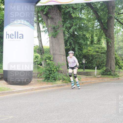 29.06.2025 - hella hamburg halbmarathon KatJ http://msf.ph/oto/8207044 29.06.2025 09:32:49 Zwischen KM18-KM19  meine-sportfotos.de