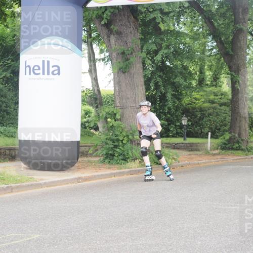 29.06.2025 - hella hamburg halbmarathon KatJ http://msf.ph/oto/8207068 29.06.2025 09:32:49 Zwischen KM18-KM19  meine-sportfotos.de