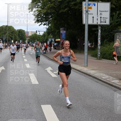 29.06.2025 - hella hamburg halbmarathon Yannick Fuchs http://msf.ph/oto/8207111 29.06.2025 10:32:15 20KM 1290, 1505, 2196, 2404, 3480, 3790, 5042, 5791, 5923, 6047, 6458, 9017, 9944, 10190, 10451, 10922, 11106, 11423, 12739, 12900, 13148, 13372, 13595, 15410, 15888, 16992, 17726, 18103, 18193, 18216, 18357, 18986 meine-sportfotos.de