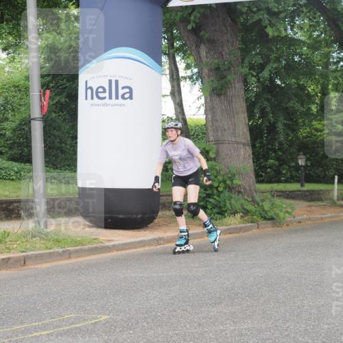 29.06.2025 - hella hamburg halbmarathon KatJ http://msf.ph/oto/8207131 29.06.2025 09:32:49 Zwischen KM18-KM19  meine-sportfotos.de